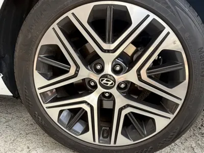 Hyundai Grandeur 2024, 72600 км, за 42200000 KRW