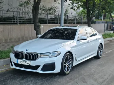 BMW 5-Series · 2021 год