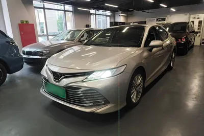 Toyota Camry · 2019 год