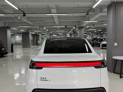 Tesla Model Y 2026, 100 км, за 243800 CNY - фото 10