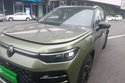 Volkswagen Tayron · 2025 год