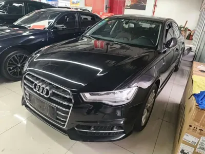 Audi A6L 2018, 174700 км, за 100700 CNY - фото 1