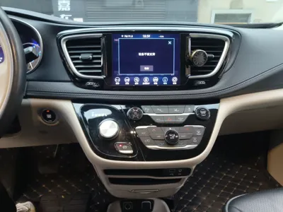 Chrysler Grand Voyager PHEV 2019, 27799 км, за 148888.57 CNY - фото 14