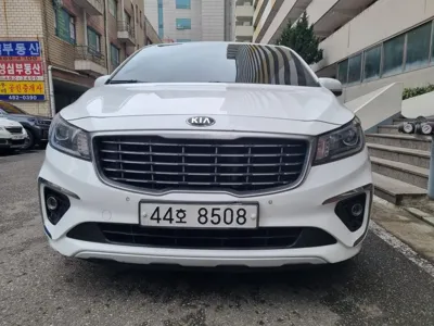 Kia Canival · 2019 год