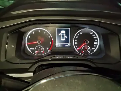 Volkswagen Polo 2021, 79200 км, за 45700 CNY