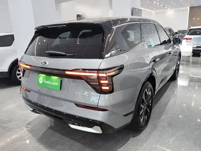 Ford Edge 2025, 4900 км, за 207700 CNY - фото 7