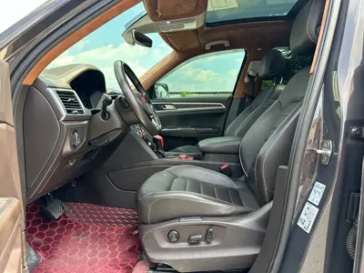 Volkswagen Teramont 2018, 230000 км, за 82800 CNY
