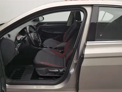 Volkswagen Bora 2021, 81600 км, за 41900 CNY - фото 10