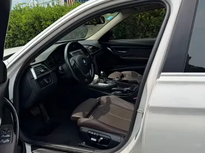BMW 3 Series 2017, 40000 км, за 83800 CNY