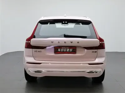 Volvo XC60 2021, 33900 км, за 142800 CNY