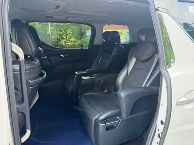 Toyota Vellfire 2023, 110000 км, за 438000 CNY - фото 10