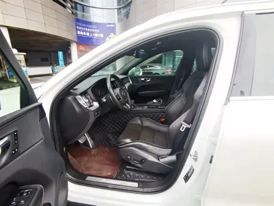 Volvo XC60 2018, 56000 км, за 106800 CNY - фото 7
