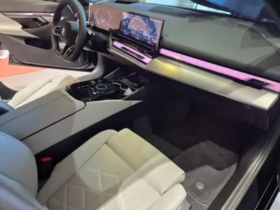 BMW 5-Series 2026, 570 км, за 44310000 KRW - фото 8