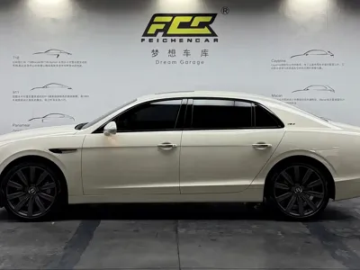 Bentley Flying Spur 2019, 40000 км, за 1020000 CNY - фото 4