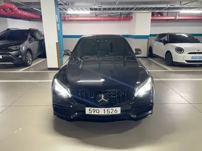 Mercedes-Benz C-Class · 2017 год