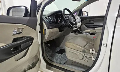 Kia Canival 2018, 188716 км, за 7900000 KRW - фото 9