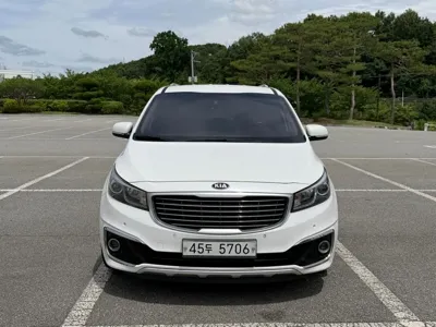 Kia Canival · 2016 год