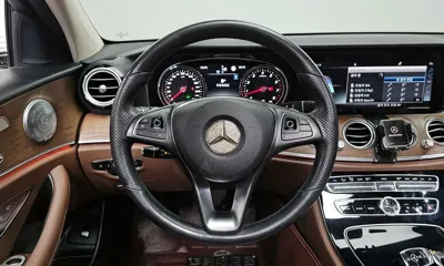 Mercedes-Benz E-Class 2018, 120922 км, за 21400000 KRW - фото 13