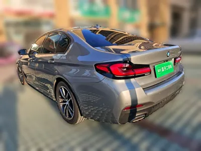 BMW 5 Series 2021, 60200 км, за 205163.55 CNY - фото 4
