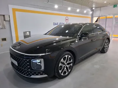 Hyundai Grandeur 2023, 27100 км, за 32500000 KRW