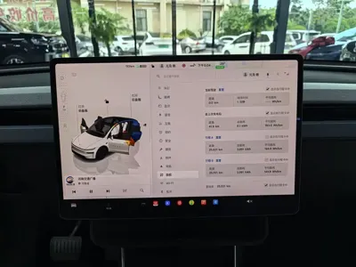 Tesla Model Y 2025, 25000 км, за 262800 CNY - фото 9