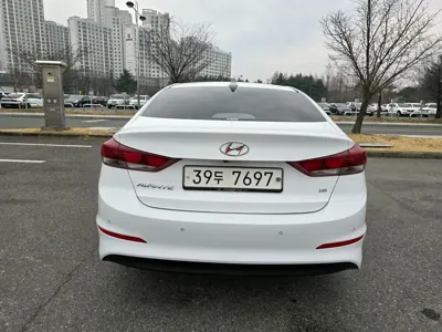Hyundai Avante 2018, 57895 км, за 10900000 KRW - фото 4