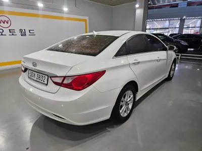 Hyundai Sonata 2010, 131619 км, за 3000000 KRW - фото 5
