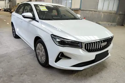 Geely Auto Emgrand 2026, 100 км, за 73119.82 CNY - фото 3