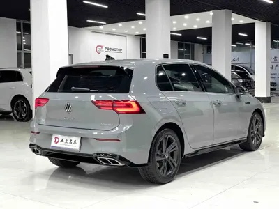 Volkswagen Golf 2022, 30600 км, за 153800 CNY - фото 4