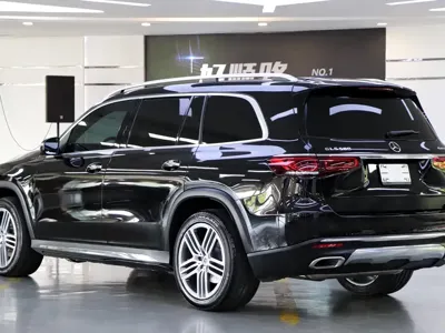 Mercedes-Benz GLS 2021, 106000 км, за 583000 CNY