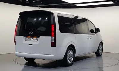 Hyundai Staria 2022, 64560 км, за 28500000 KRW