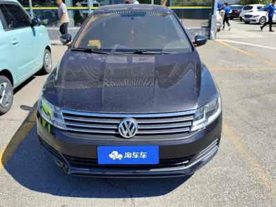 Volkswagen Lavida 2021, 79400 км, за 33200 CNY