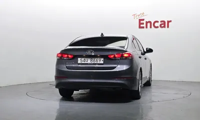 Hyundai Avante 2018, 64254 км, за 12600000 KRW - фото 4