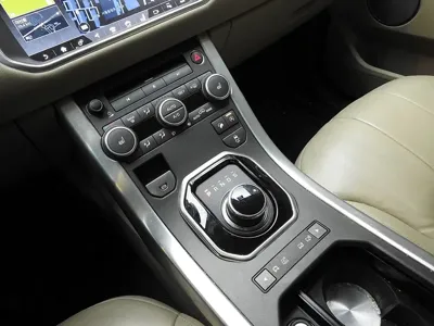 Land Rover Range Rover Evoque 2017, 90018 км, за 10900000 KRW - фото 9