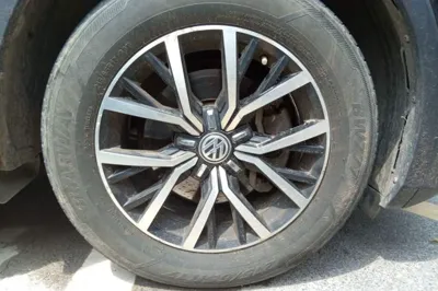 Volkswagen Tiguan L 2017, 133400 км, за 68380 CNY - фото 8