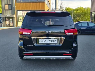 Kia Canival 2018, 196000 км, за 7900000 KRW
