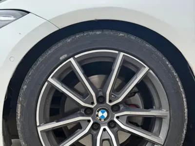 BMW 3 Series 2024, 90000 км, за 158800 CNY