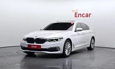 BMW 5-Series · 2018 год