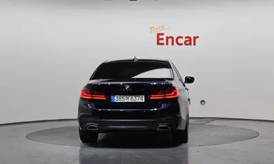 BMW 5-Series 2018, 111323 км, за 20200000 KRW