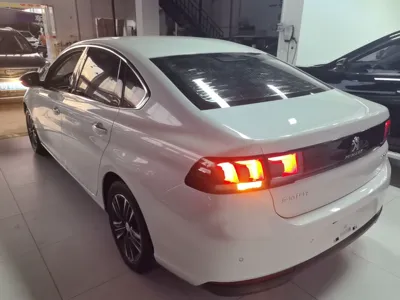 Peugeot 308 2016, 65900 км, за 42969.96 CNY