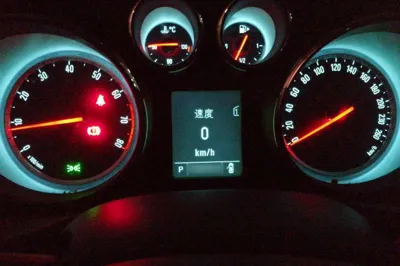 Buick Regal 2014, 136200 км, за 32874.98 CNY - фото 10