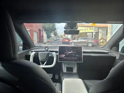 Tesla Model Y 2026, 5000 км, за 41560000 KRW - фото 9