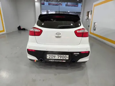 Kia Pride 2015, 156077 км, за 5000000 KRW