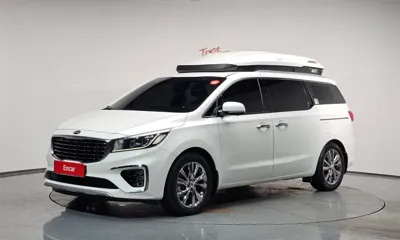 Kia Canival · 2020 год