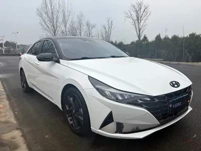 Hyundai Elantra 2023, 60000 км, за 81800 CNY - фото 3