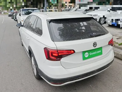 Volkswagen C-Trek 2018, 128100 км, за 54152.62 CNY