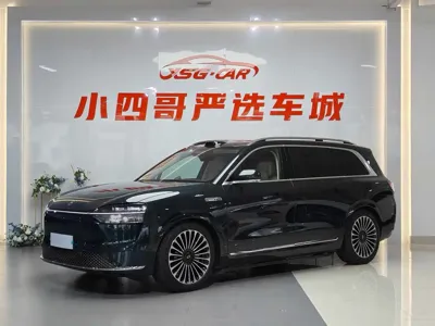 AITO 问界 AITO M9 · 2025 год