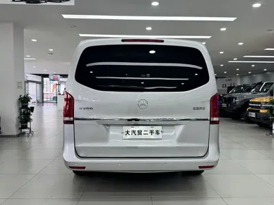 Mercedes-Benz V-Class 2018, 54000 км, за 123800 CNY
