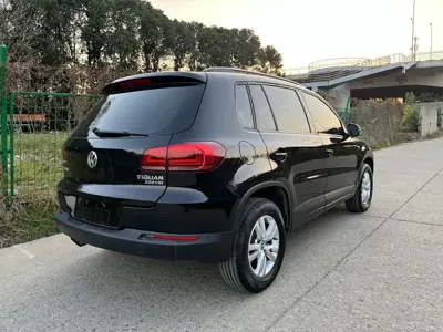 Volkswagen Tiguan 2016, 80000 км, за 35800 CNY - фото 14