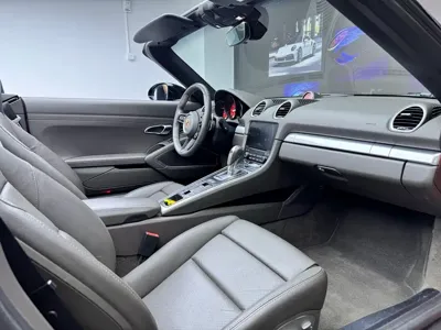 Porsche 718 2017, 30000 км, за 348000 CNY - фото 9